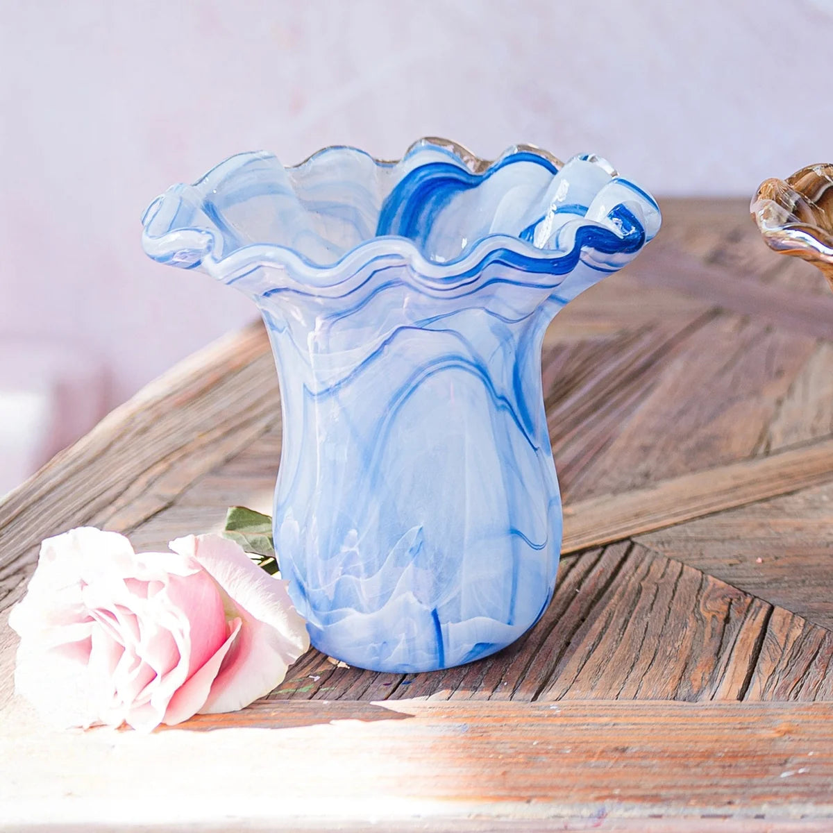 Onda Glass Vase/ Small Blue Tulip